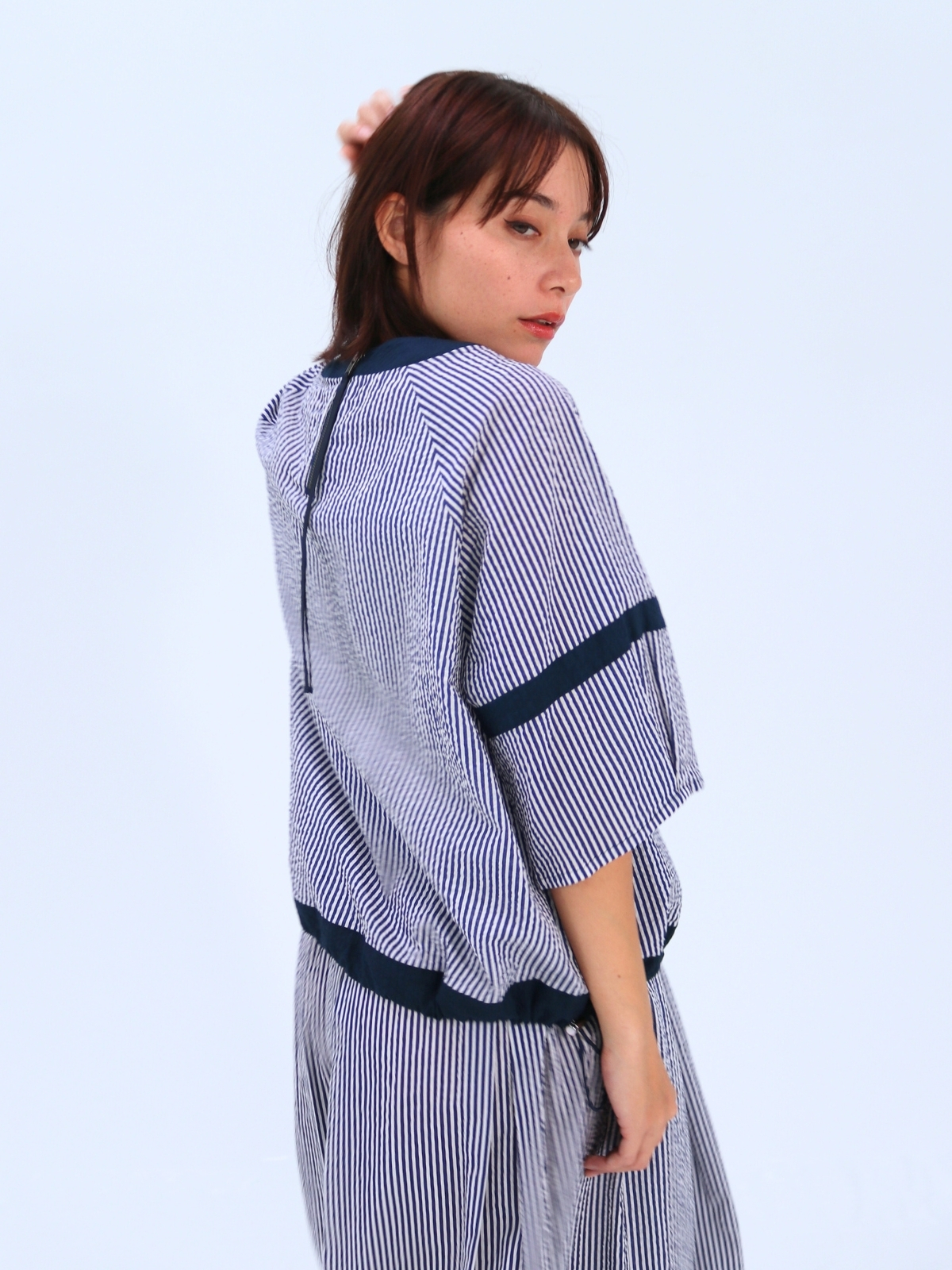 ミラクルかぶりブラウス【95405】シビリゼ - 画像 (3)